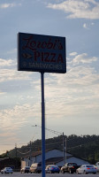 Lorobi's Pizza outside