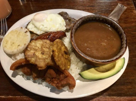 Tierra Colombia food