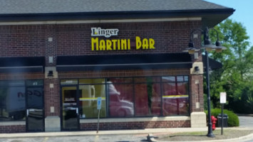 The Linger Martini outside