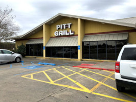 Pitt Grill outside
