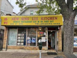 Sing Lee Take Out outside