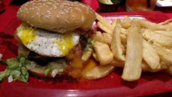 Red Robin Gourmet Burgers #405 food