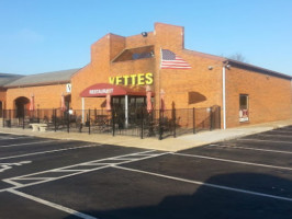 Vette's Restaurant outside