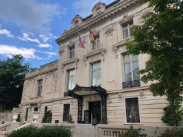 Cosmos Club outside