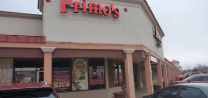 Primo's Restaurant Bar Catering outside