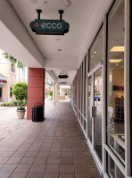 Miromar Outlets outside