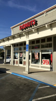 Lemoore Donuts outside