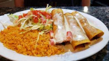 Luciana's Mexican #4 food