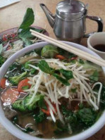 Simply Pho food