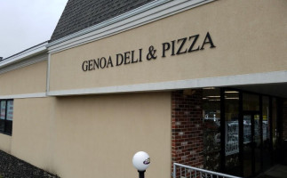 Genoa Deli Pizza outside