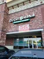 Sushi Hana outside
