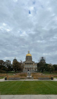 Iowa State Capitol outside