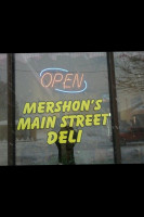 Mershons Main Street Deli outside