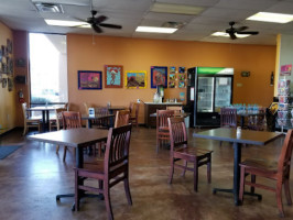 Cali Greens Cafe inside