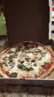 Slices Pizza By Tony food