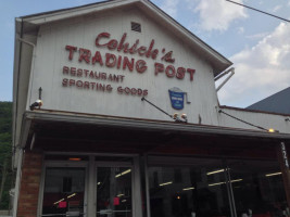 Cohick's Trading Post outside