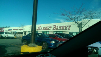 Market Basket outside