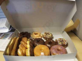 Hemet Donuts food