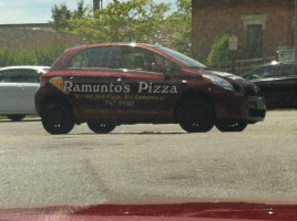 Ramunto's Sicilian Pizza outside