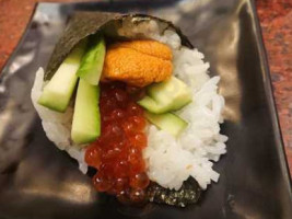 Gatten Sushi food