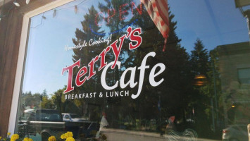 Terry's Cafe outside