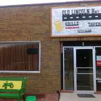 Old Lincoln Highway 30 Grille outside