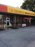 La Hacienda outside