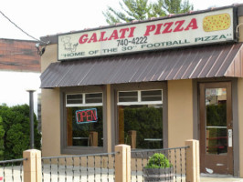 Galati Pizza outside