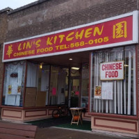 Lin's Kitchen food