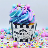 Pinkitzel Cupcakes and Candy food