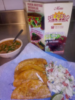 Del Pueblo food