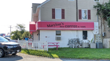 Mary Lou's Coffee outside