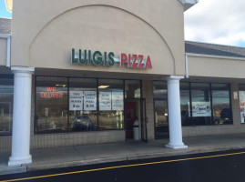 Luigi's Pizzeria outside