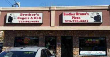 Brother Bruno's Pizza outside