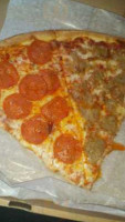 Romano's Pizza food
