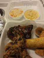 Hoppy's Barbeque food