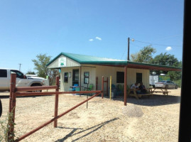 Rafter J Chuckwagon outside