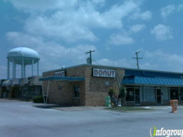 First Donut Shop outside