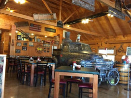 Hillbilly's Resturant inside