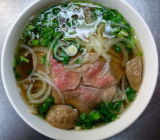 Saigon Noodle And Bistro food