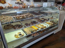 Mike's Bakery food