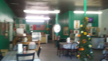 Magnolia Cafe inside