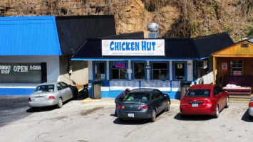 Chicken Hut outside