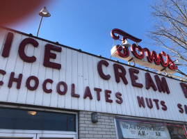 Tom's Ice Cream Bowl food