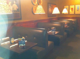 Ruby Tuesday inside