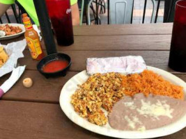 Luciana's Mexican And Cantina food