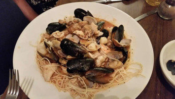 Lil' Pesce's Italian And Seafood food