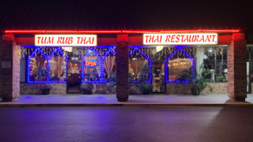 Tum Rub Thai outside