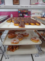 Donuts Deli Shop outside