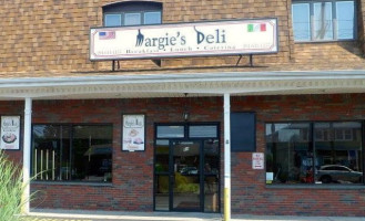 Margie's Deli outside